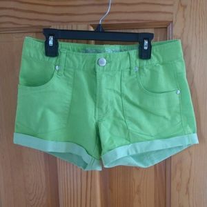 🌻3/$30 NEON Green Express Shorts